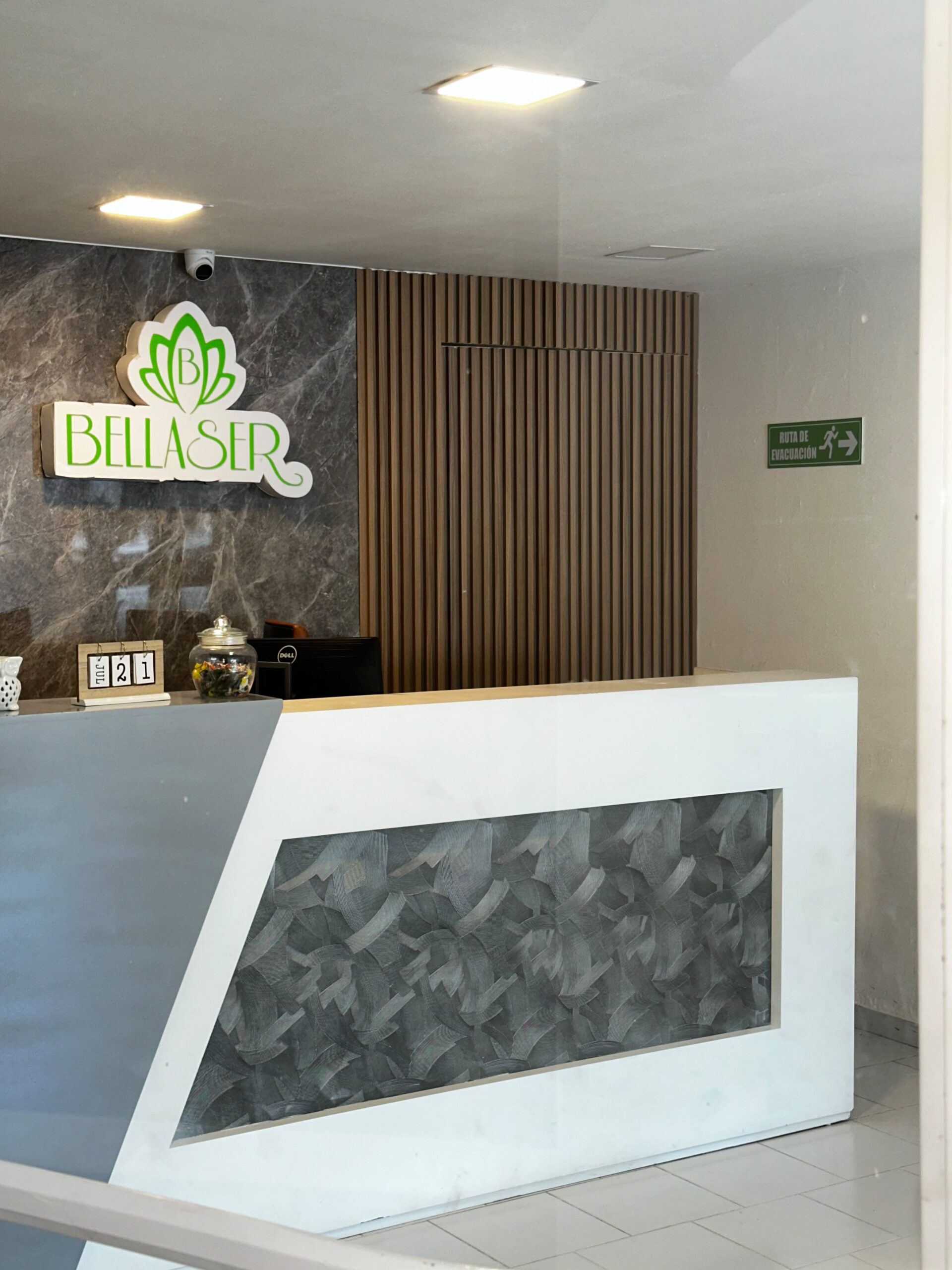 Recepción de Bellaser Centro de Medicina Estética Avanzada